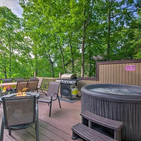Osage Beach Home With Private Hot Tub Near Lake!